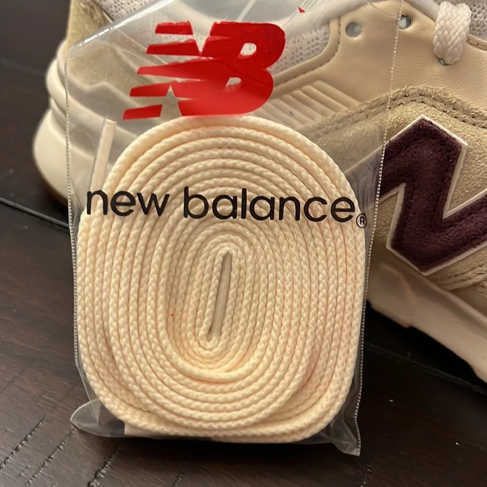 New Balance 997H Classics Shoes Sneakers CW997HRM 997 Womens Size 9.5 / Mens 8